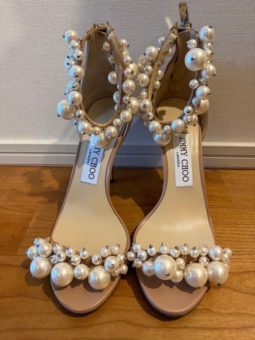 ♡JIMMY CHOO パールベージュサンダル♡