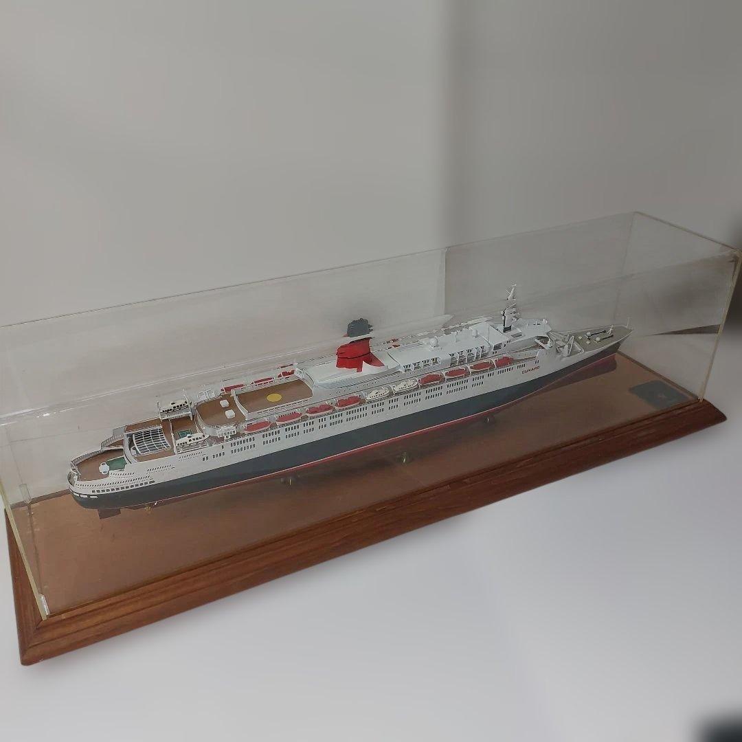 ラ*ー様 Queen Elizabeth 2の詳細な模型 CUNARD 船模型