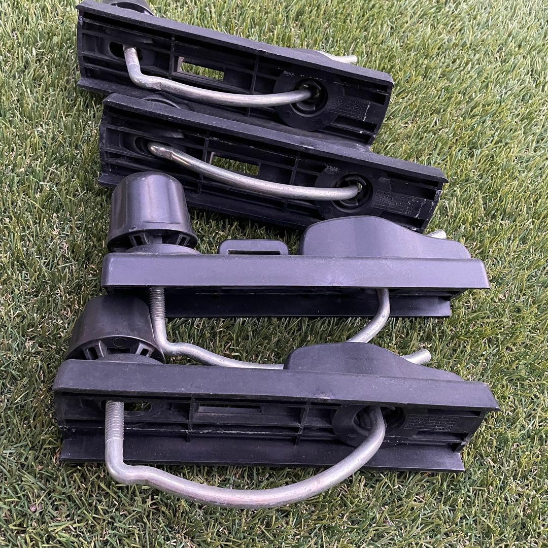 【愛知県】inno ルーフボックス ベース(クランプセット) シャドウ124