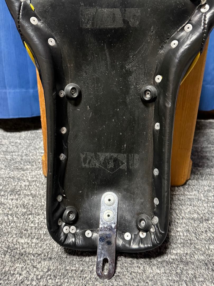 Jesus ハーレー スポーツスター Corbin コルビン ソロシート