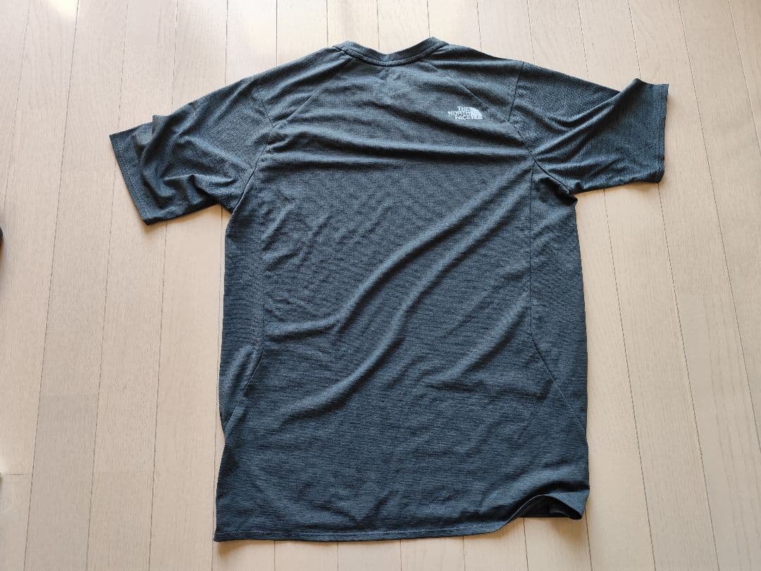 THE NORTH FACE ブラックショーツ Tシャツ2枚 Mサイズボトル