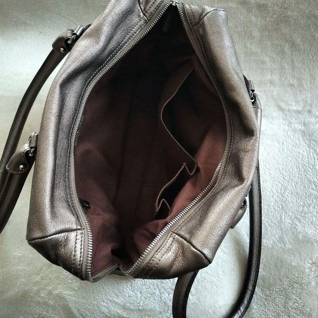 フェラガモsalvatore ferragamoガンチーニ 21 レザーブロンズ