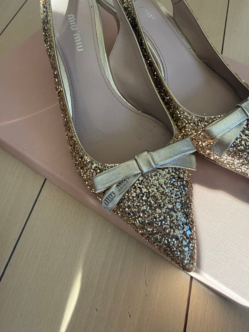 miu miu ゴールド グリッター パンプス