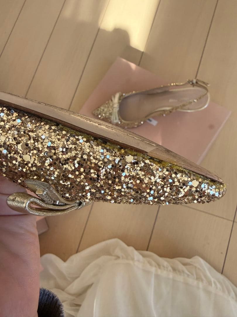 miu miu ゴールド グリッター パンプス