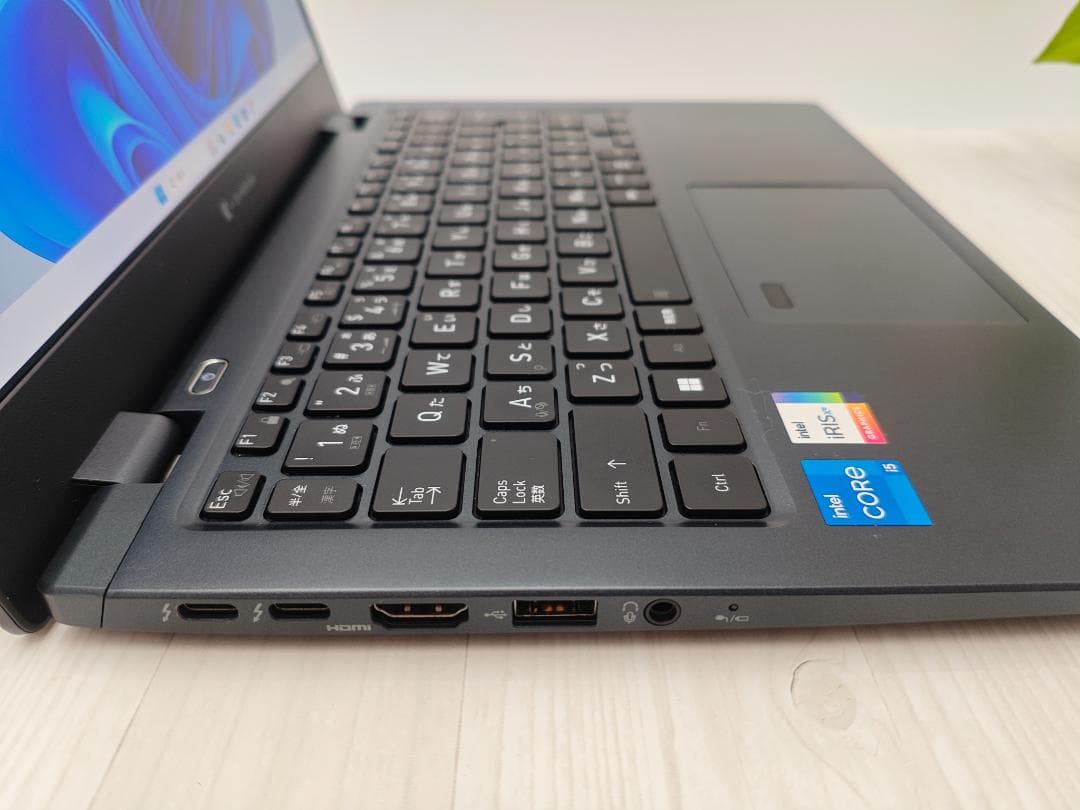 美品！液晶新品✨️dynabook G83/KW 16/512GB 第12世代⑪