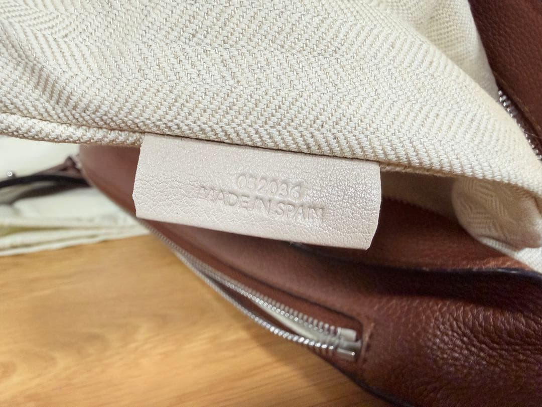 【まりも】LOEWE アントンスリング　ブラウンショルダーバッグ　美品