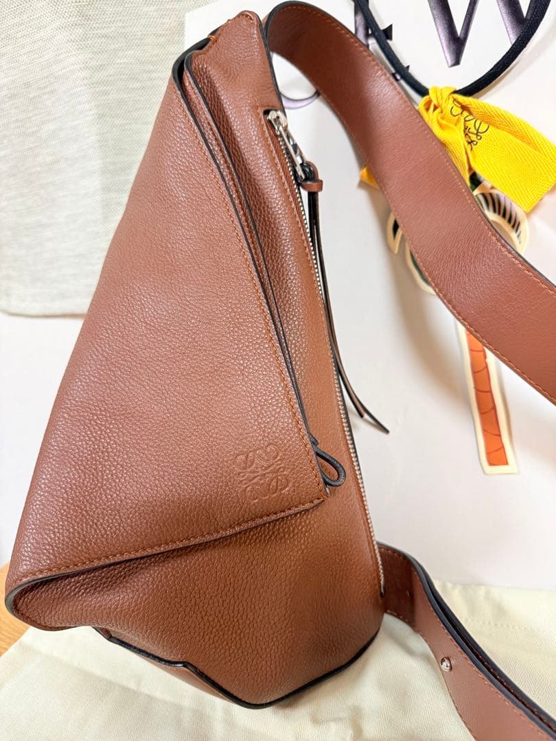 【まりも】LOEWE アントンスリング　ブラウンショルダーバッグ　美品