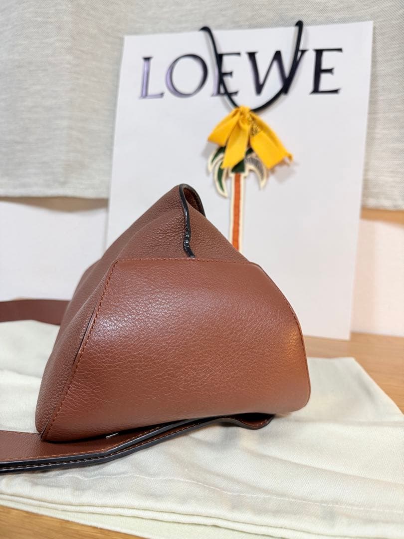 【まりも】LOEWE アントンスリング　ブラウンショルダーバッグ　美品