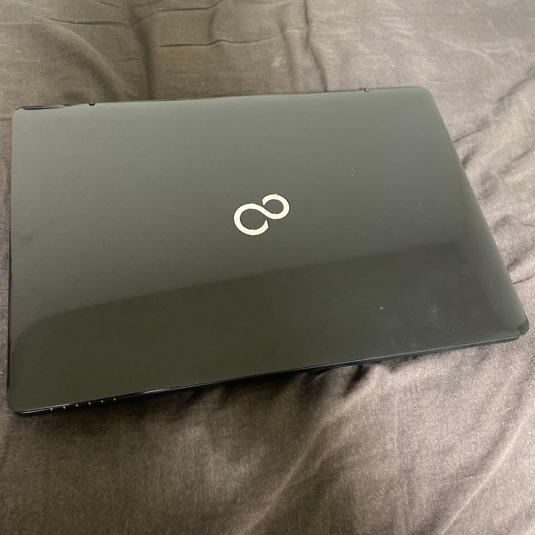 【おとん】FMV 15.6インチノートパソコン