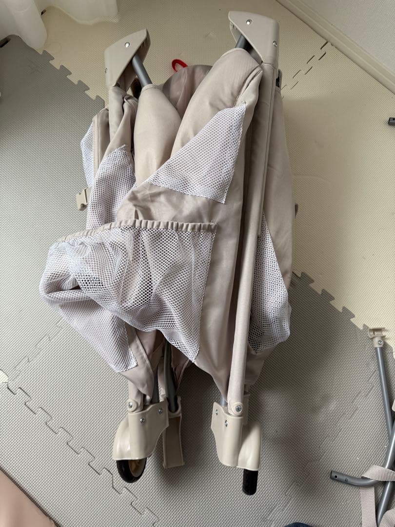 【Thinkmax】折り畳み式ベビーベッド／ゆりかご、おむつ替え台付き