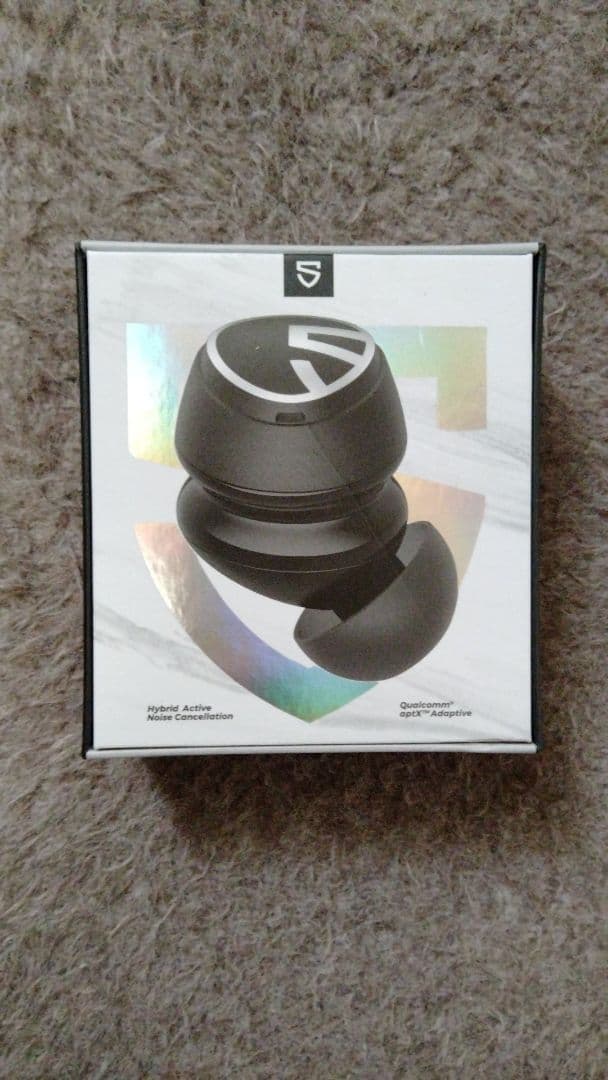 ワイヤレスイヤホン