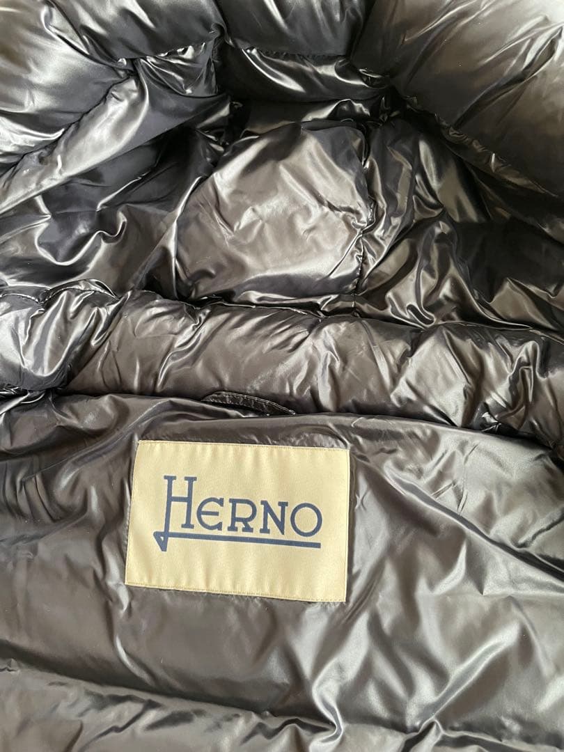 ヘルノ HERNO エコファー切り替えダウンジャケット ブルゾン ブラック40