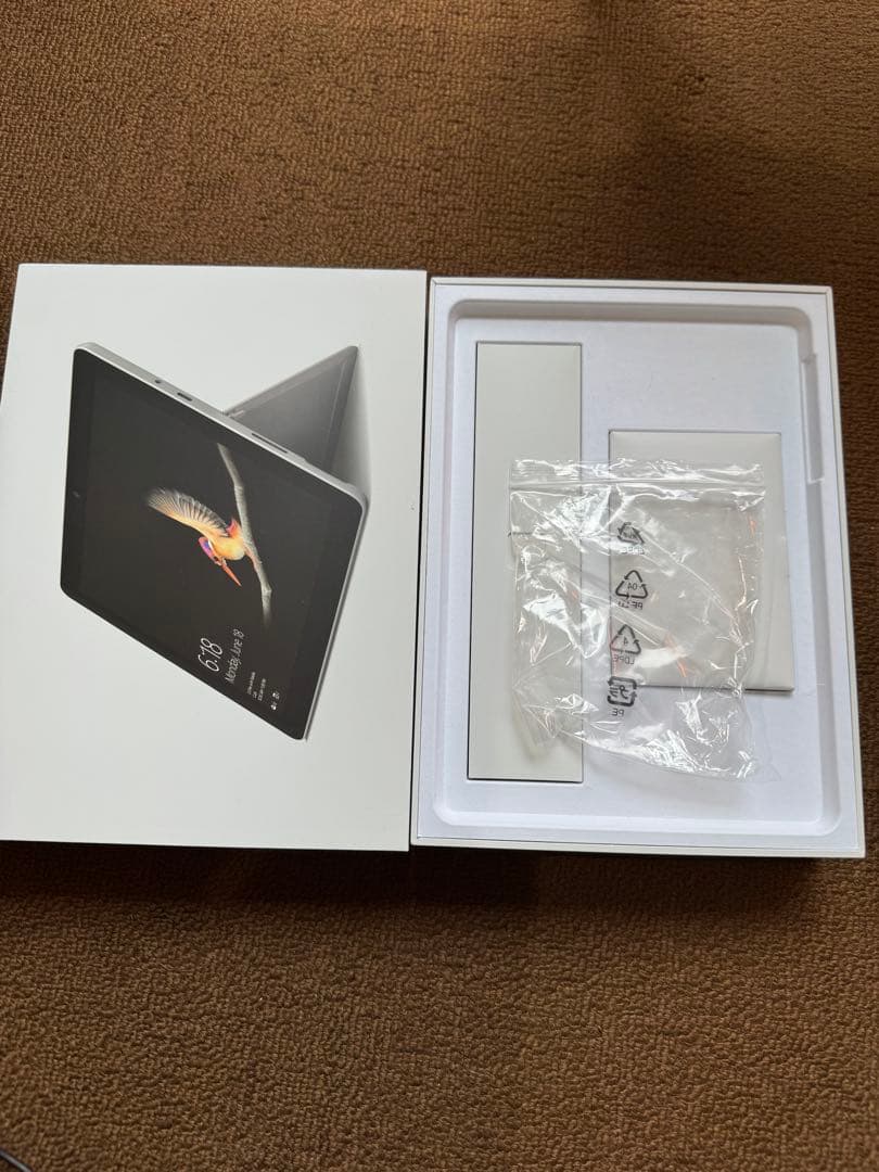 Surface Go / 128GB / バッテリー良好　初期化済み