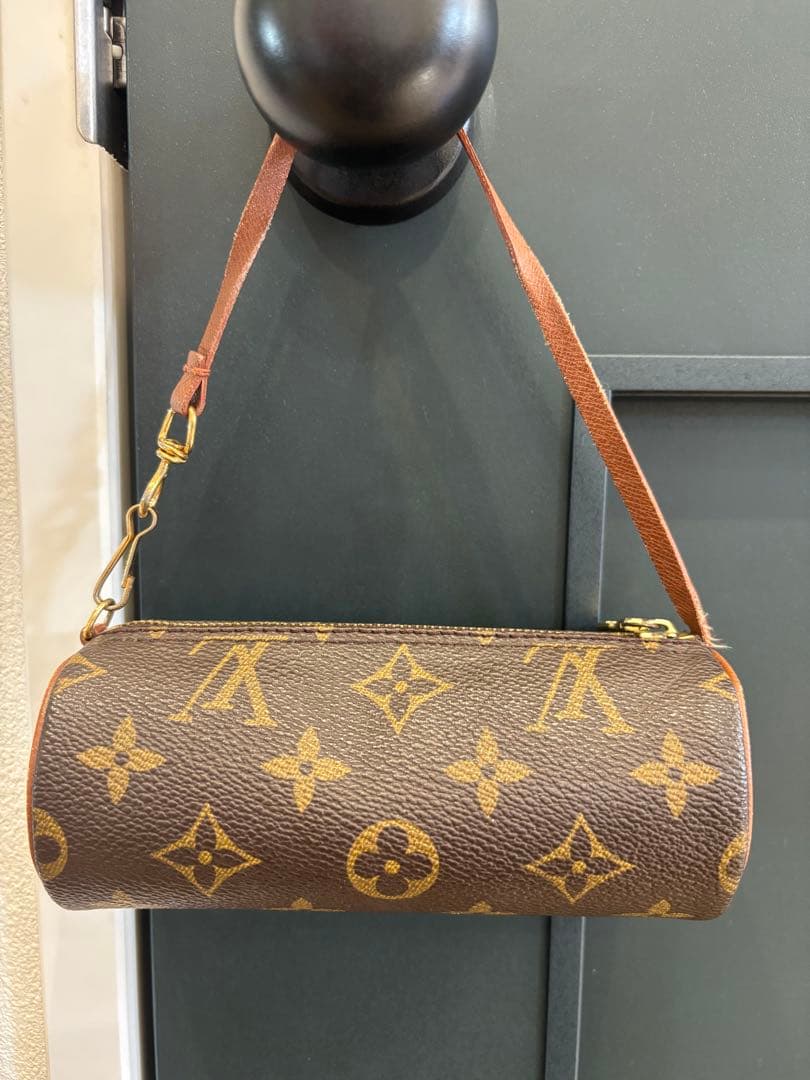 LOUIS VUITTONモノグラムパピヨンポーチ❤️