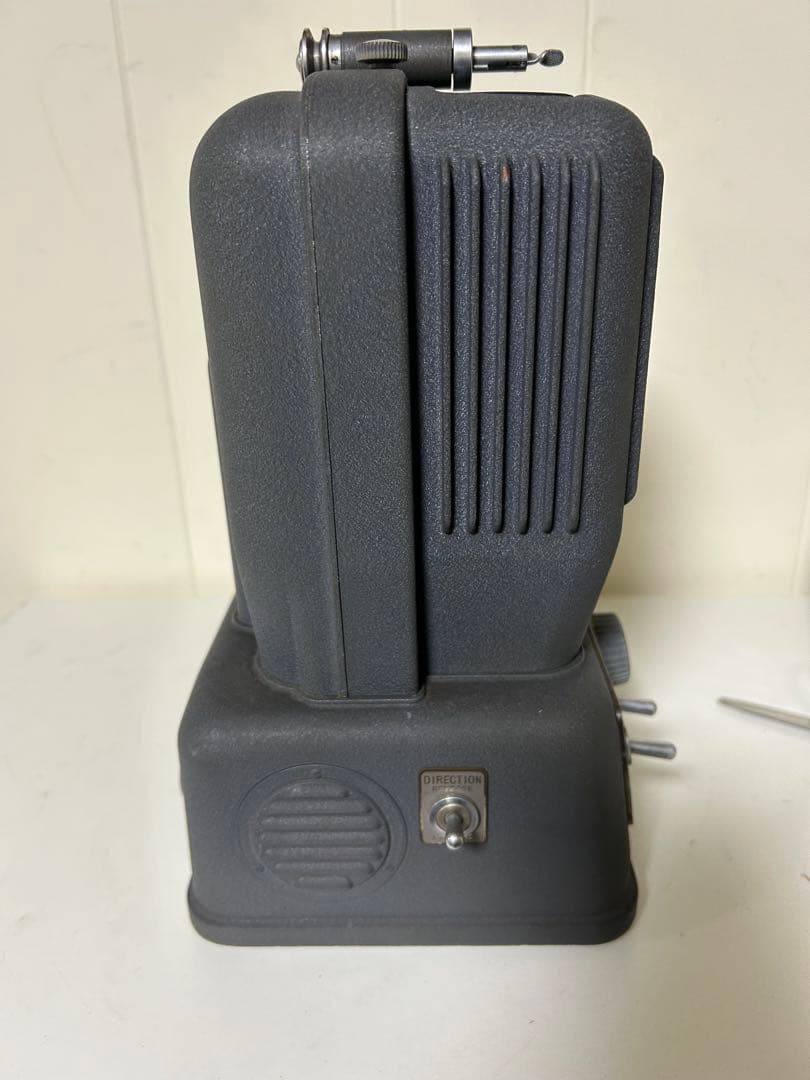 ELMO製　8mm　映写機　プロジェクター　E-80