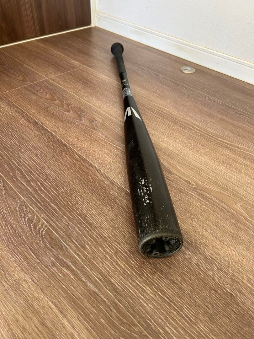 中学硬式バット　イーストンブラックマジック