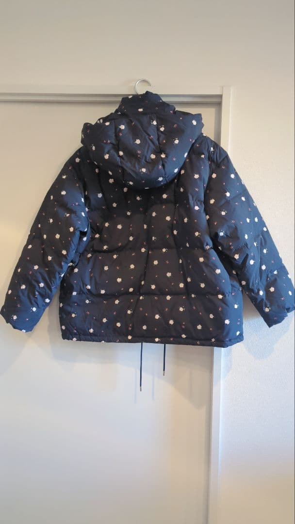 フラワープリント　フードダウンジャケット　U by spick&spin