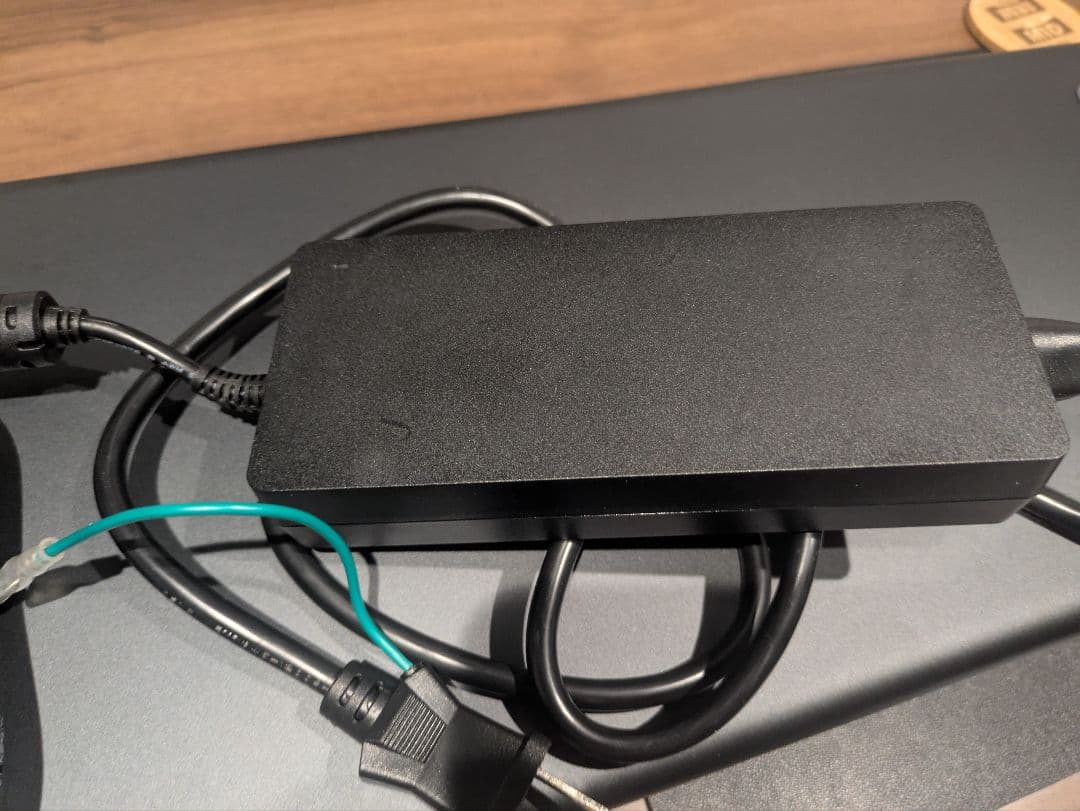 【美品】Anker　ドッキングステーション