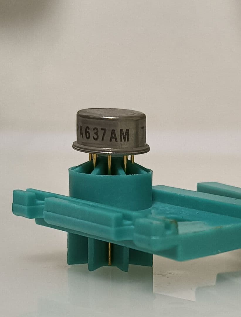 オペアンプ、バーブラウン(BB)製品、OPA637AM、　2個セット