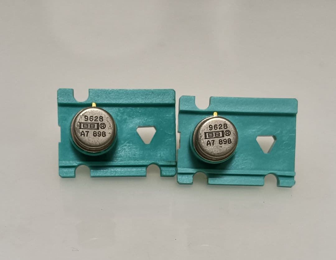 オペアンプ、バーブラウン(BB)製品、OPA637AM、　2個セット