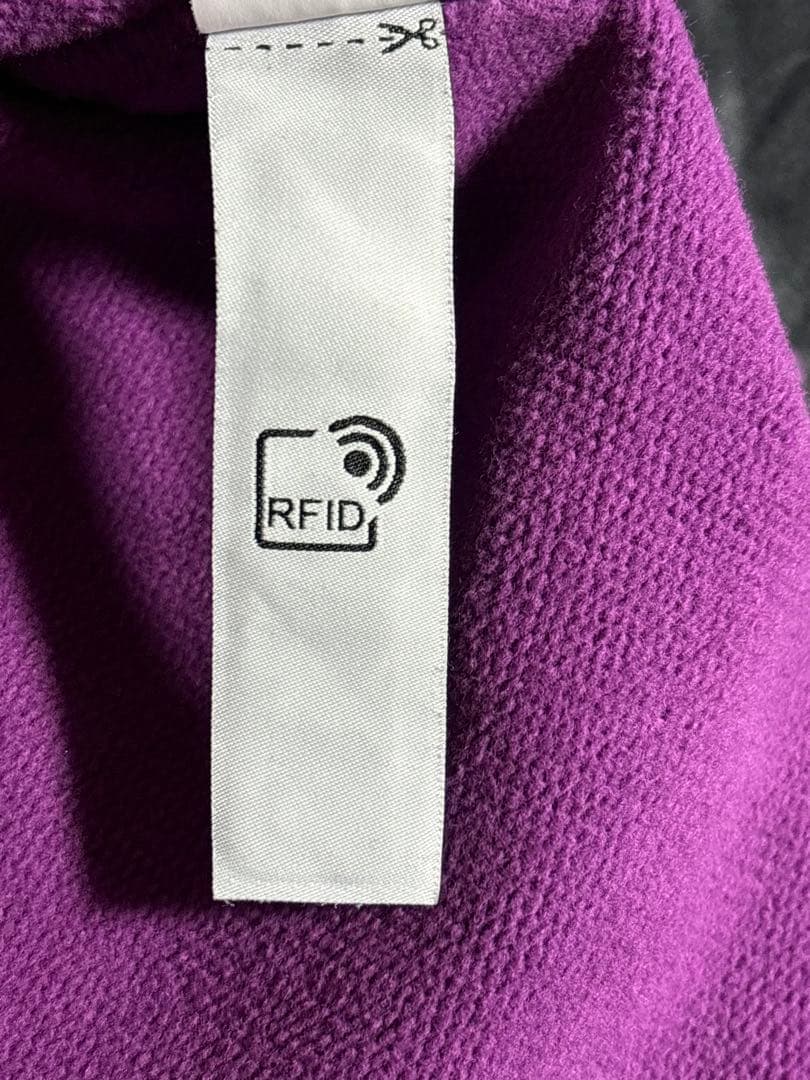 【れい(22日まで)】ストーンアイランド スウェット