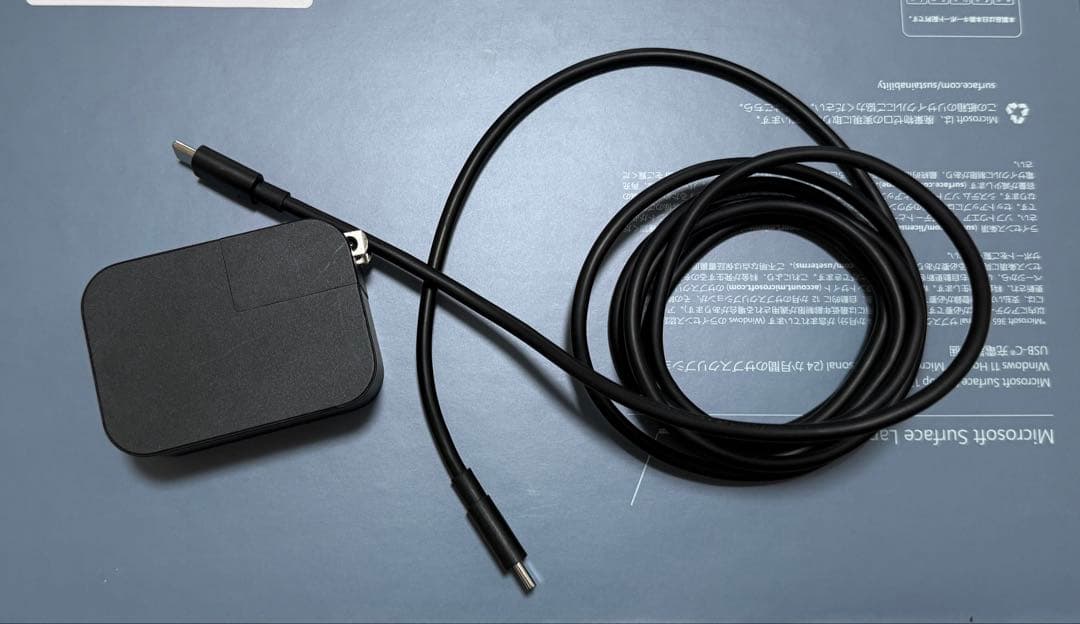 Microsoft Surface Laptop 13インチ