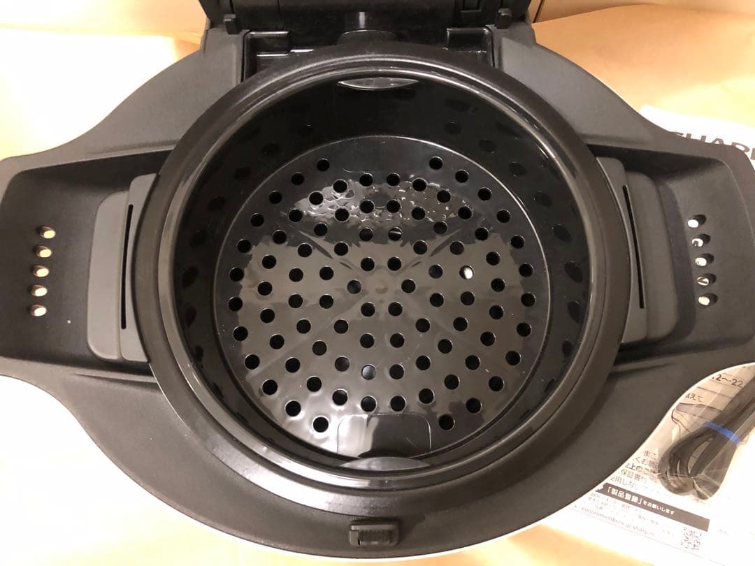 未使用展示品　シャープ ヘルシオ ホットクック KN-HW16F