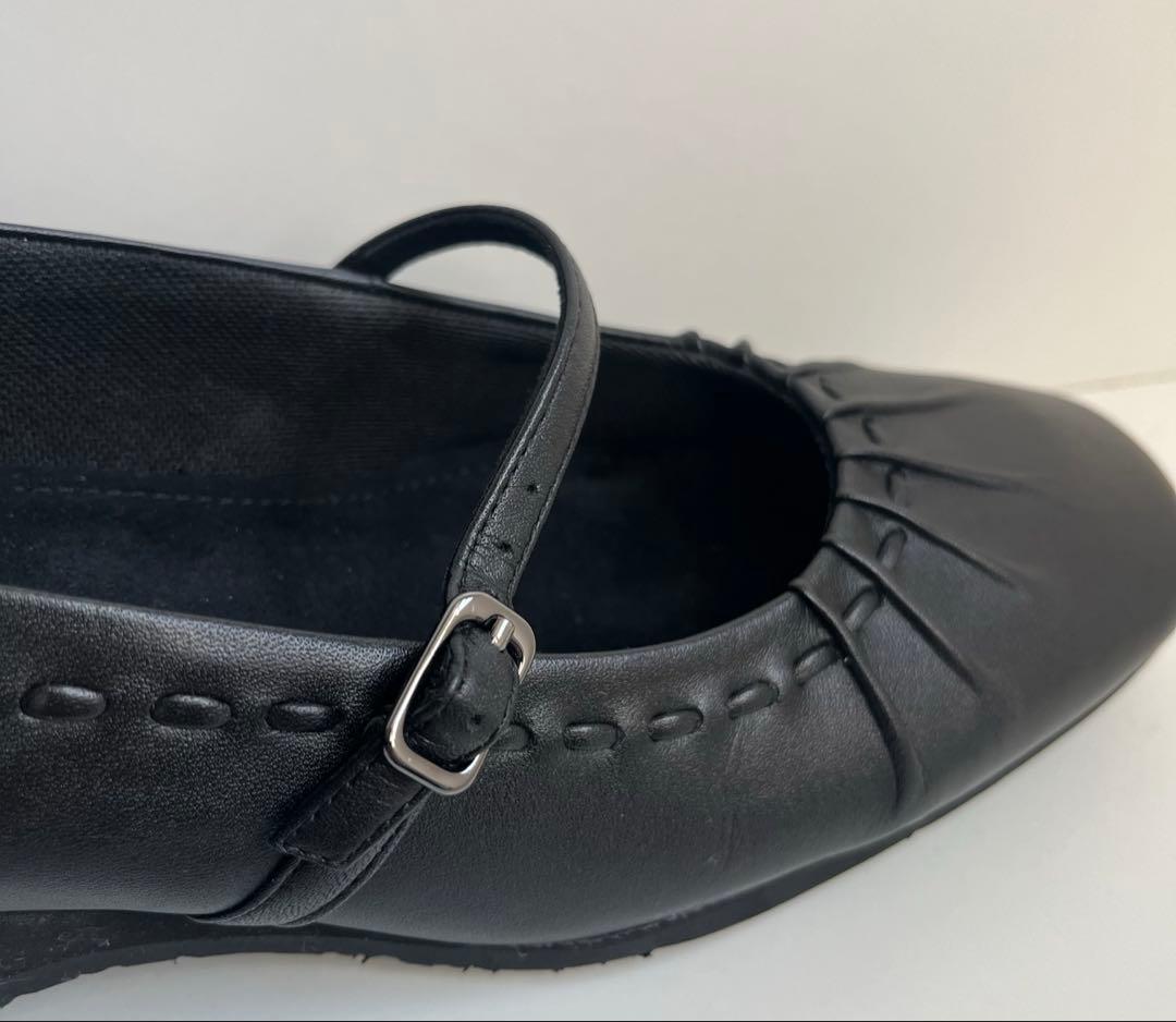 完売品　美品　アシックス　ペダラ　ストラップ　パンプス　レザー　黒　23㎝　EE