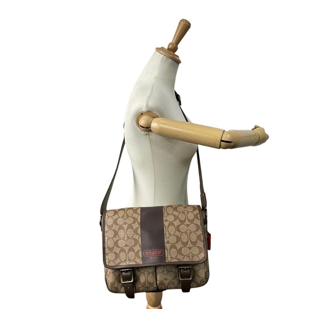 コーチ　ショルダーバッグ　シグネチャー　COACH　メッセンジャーバッグ　u2