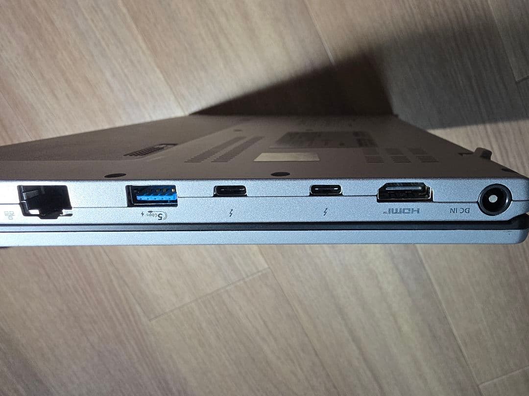 Panasonic Let’s note CF-SR4