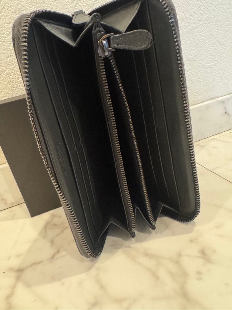 USED ボッテガヴェネタ　長財布　イントレチャート　パイソン　本革