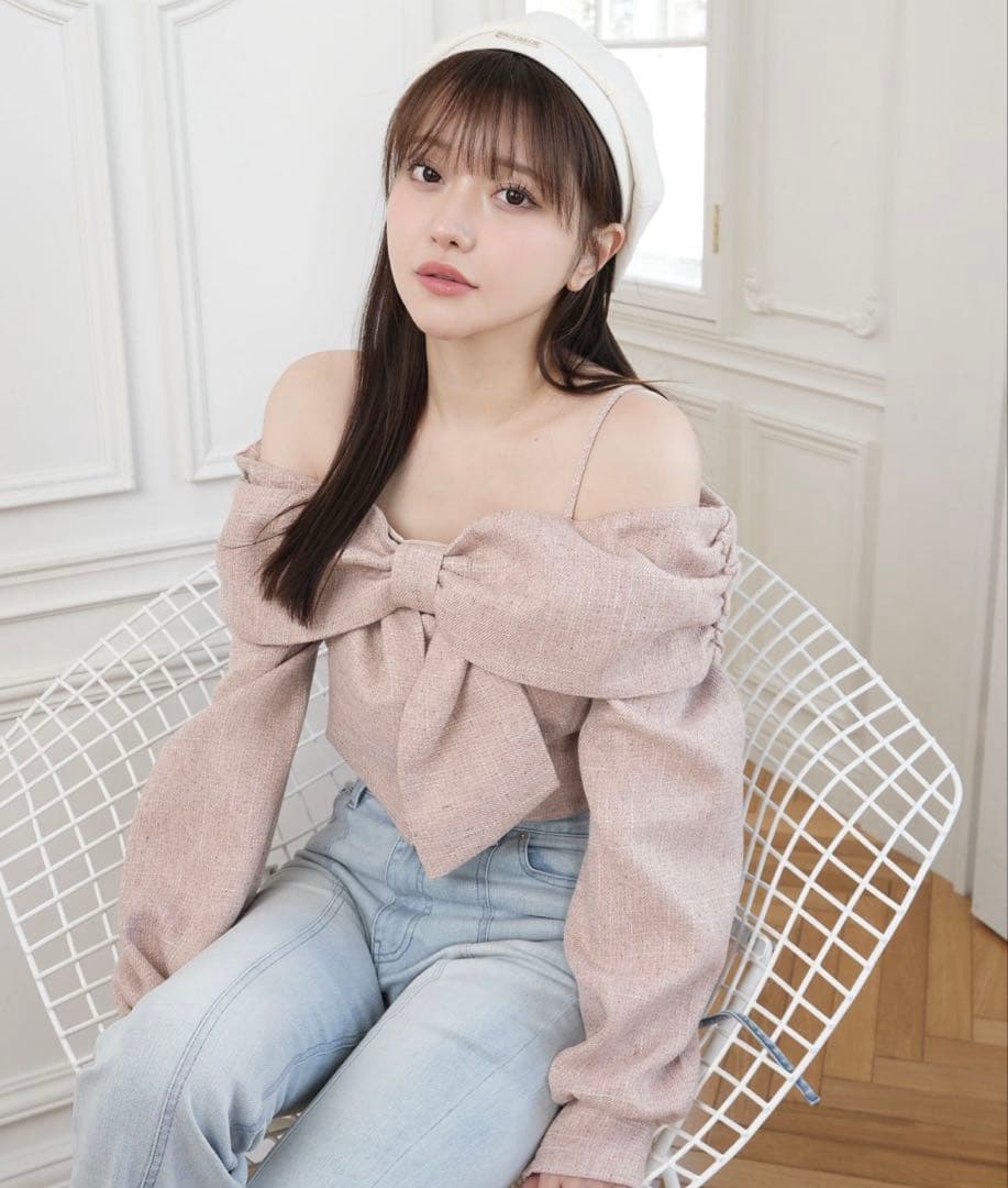 リボンオフショルロングスリーブトップス