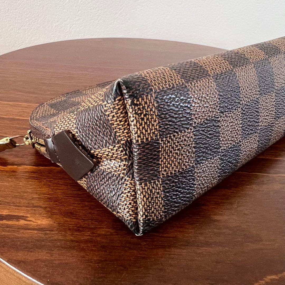 ルイ・ヴィトン　ダミエ　ポーチ