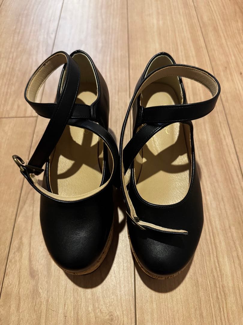 11月30日まで出品　クロスストラップ厚底パンプス　Sサイズ