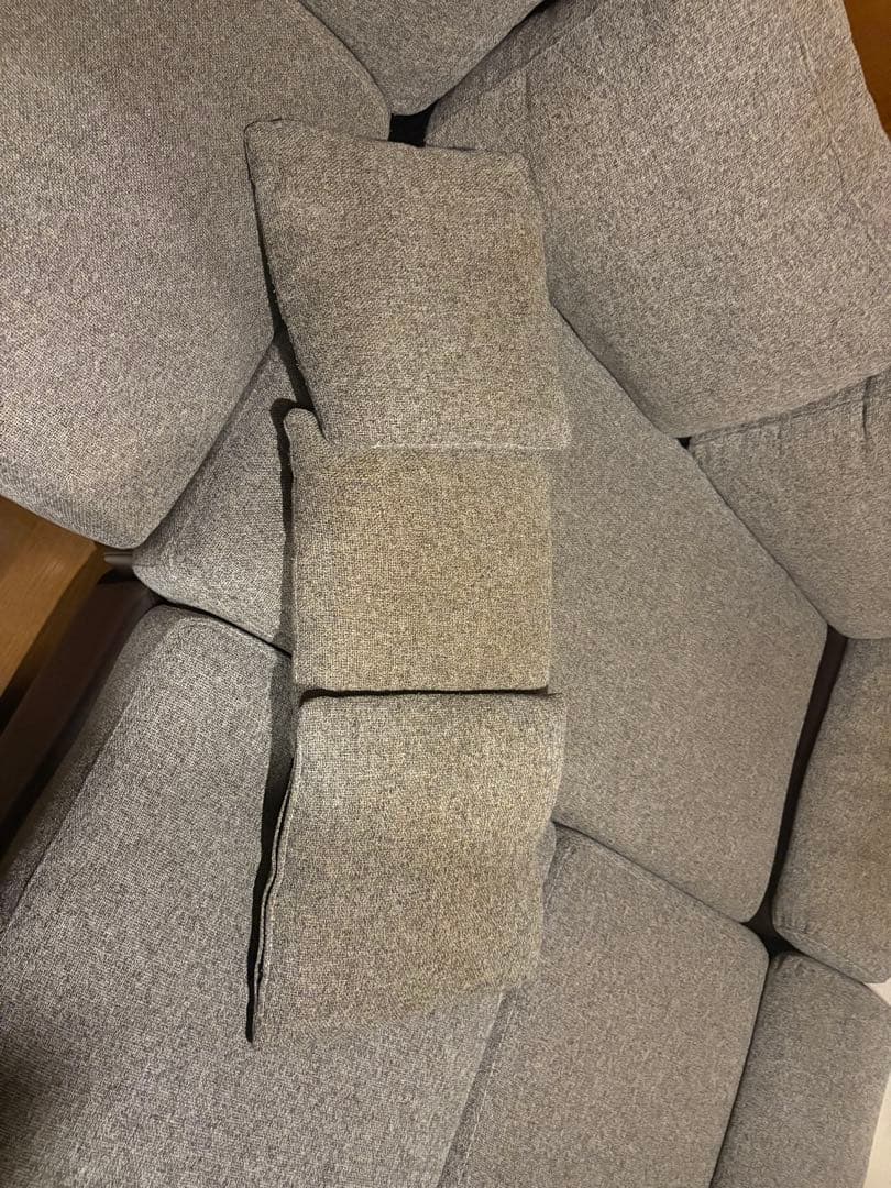 グレー L字型ソファ 3クッション付き　家具　ソファー　ベット