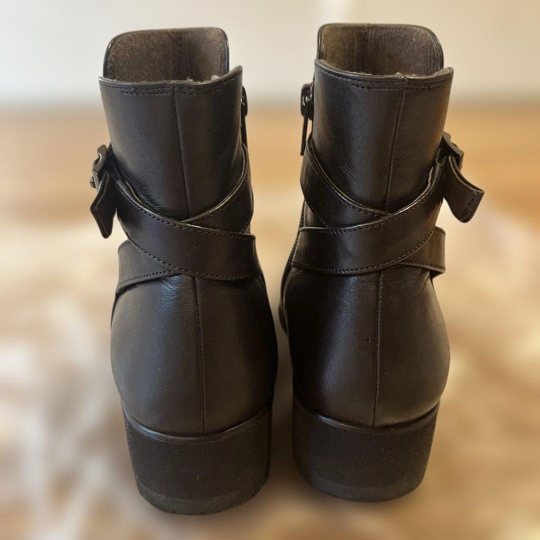 アシックス　ショートブーツ