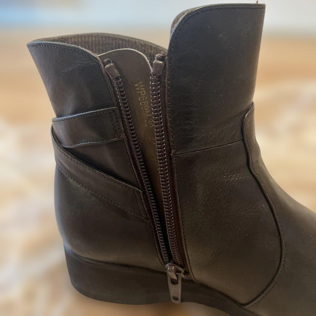 アシックス　ショートブーツ