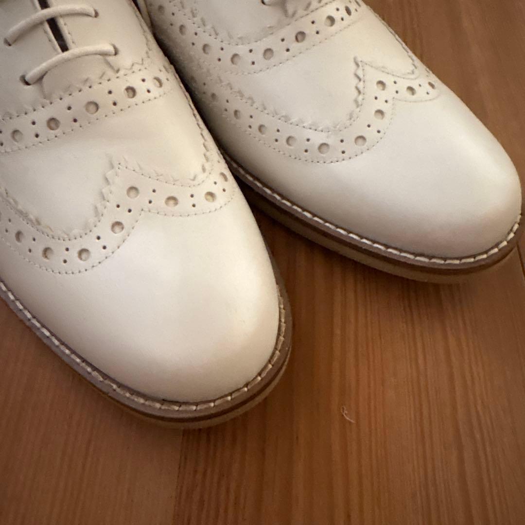 新品未使用APOM ホワイトウィングチップシューズ　40
