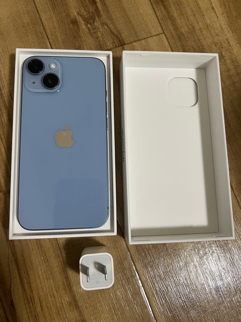 バッテリー100% Apple iPhone 14 SIM フリー　充電器付き