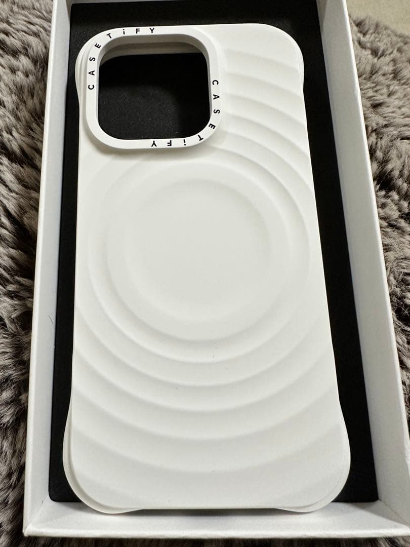 CASETiFY ウェーブシリコン ホワイト iPhone14pro