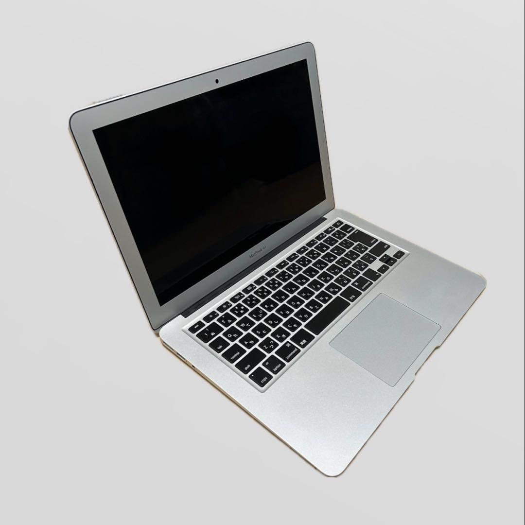 MacBook本体 MacBook Air (2015) Core i7/8GB RAM/256GB