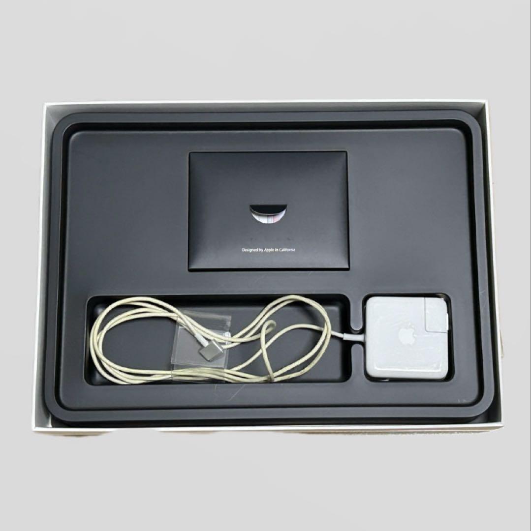 MacBook本体 MacBook Air (2015) Core i7/8GB RAM/256GB