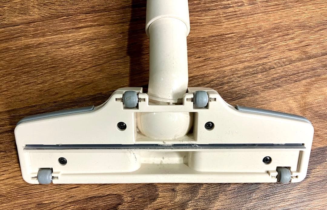 マキタ makita 充電式クリーナー CL1000W 本体