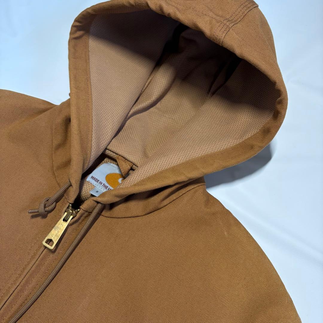 [S] Carhartt J131 BRN アクティブジャケット フード　付き￼