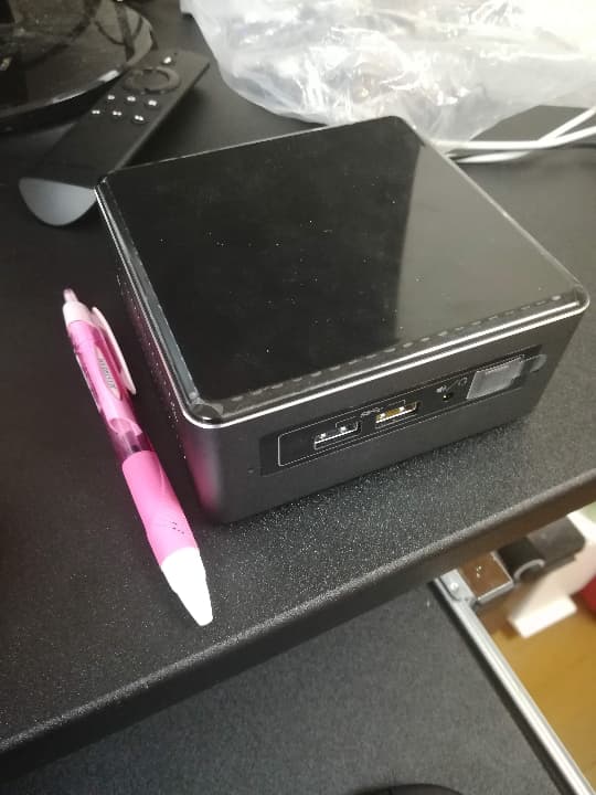 【美品】win10 Core i7搭載 小型PC メモリ8GB 手のひらサイズ