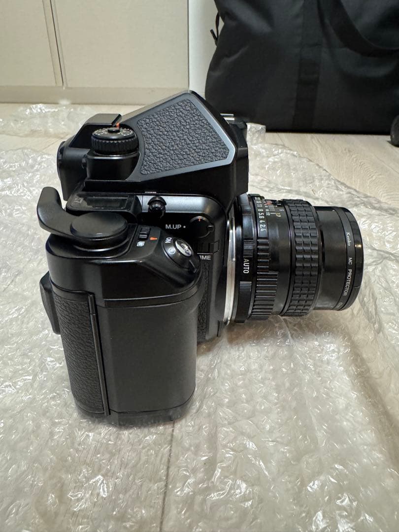 PENTAX67Ⅱ 中判フィルムカメラ 木製グリップ、レンズ２本付き