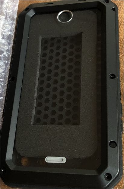 頑丈スマホケース未使用