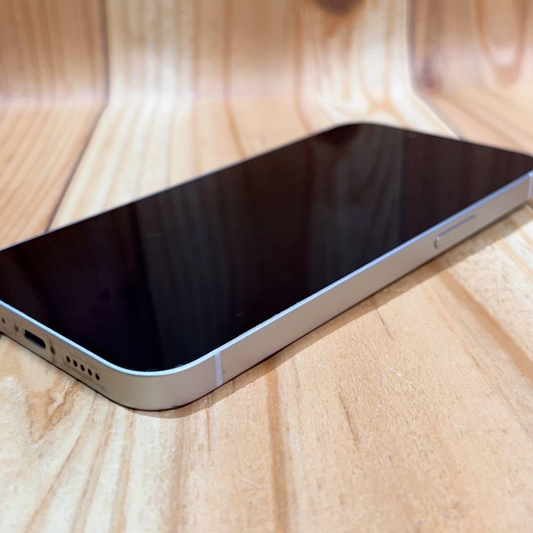 SIMフリー 本体 iPhone 14 128 GB ホワイト 601 電池良好