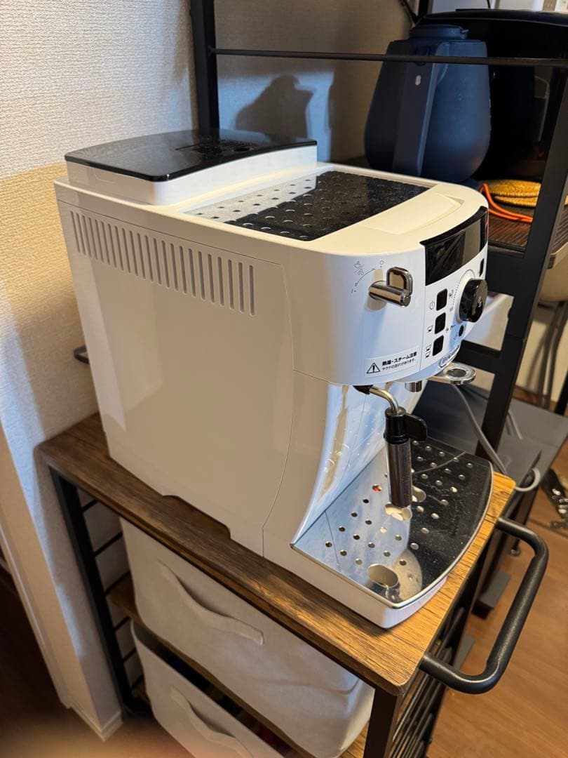 デロンギ コーヒーマシン マグニフィカS