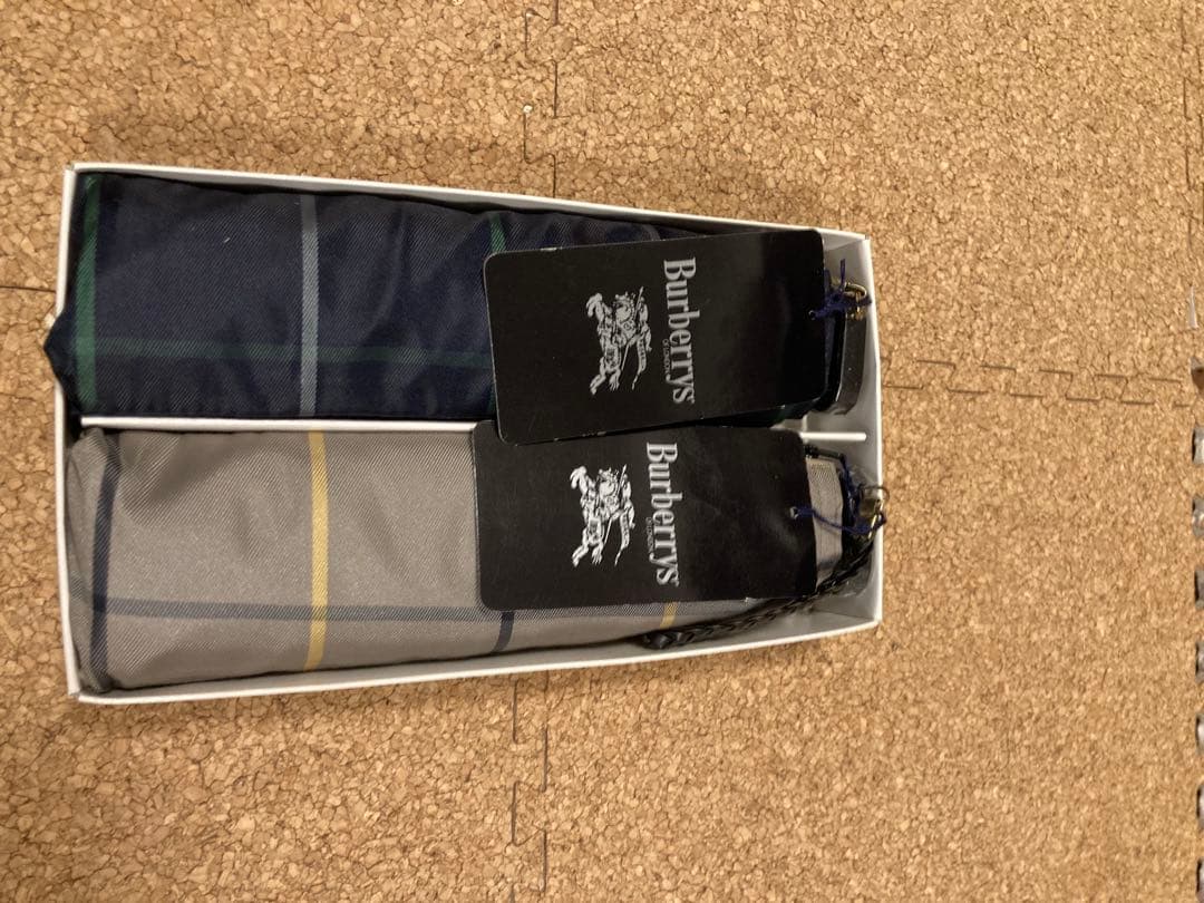 バーバリー折りたたみ傘　2本セット